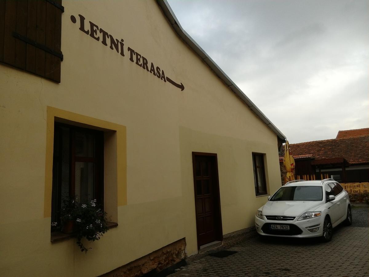 Penzion Na Jizdarne Stary Plzenec Exterior foto