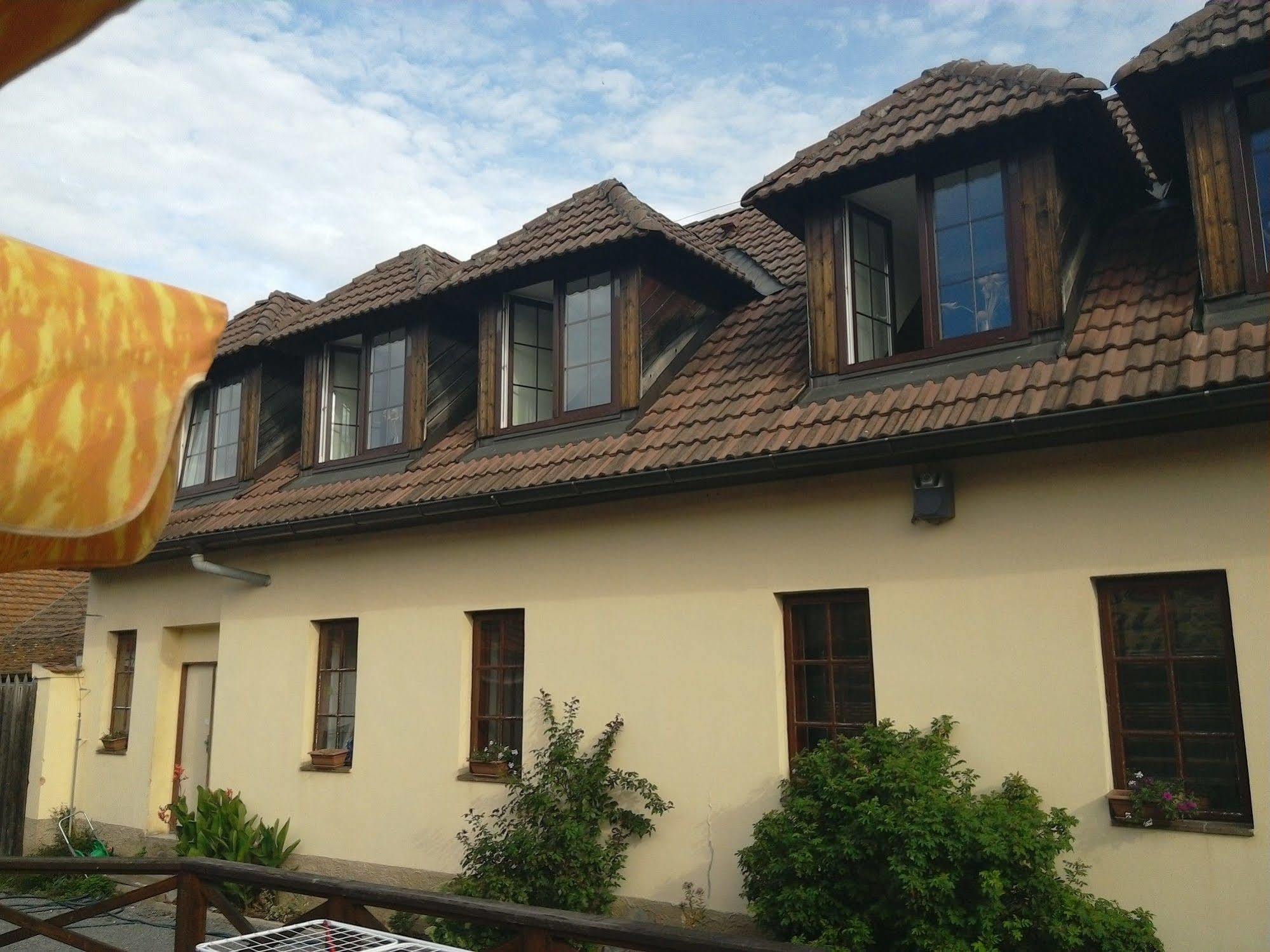 Penzion Na Jizdarne Stary Plzenec Exterior foto